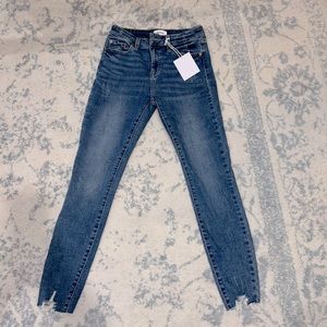 Pistola jeans new with tags. Size 26.